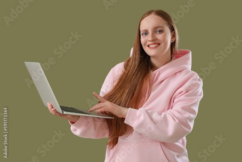 Female programmer working w...