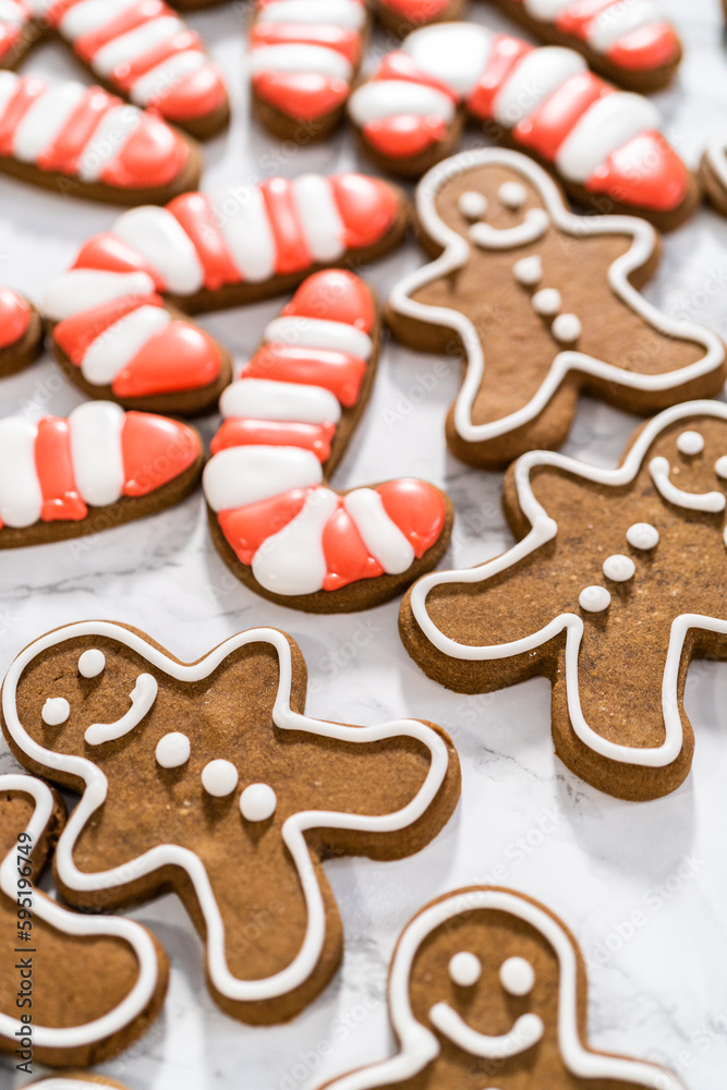 Christmas gingerbread cookies with royal icing Christmas gingerbread cookies with royal icing