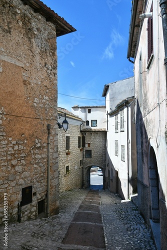 Fototapeta Naklejka Na Ścianę i Meble -  The medieval village of Fumone, Italy.