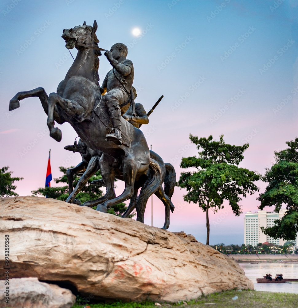 Naklejka premium Bronze statue of The Royal Warriors, two horses ridden by Khmer soldiers,carrying swords,Phnom Penh Riverside,Cambodia.