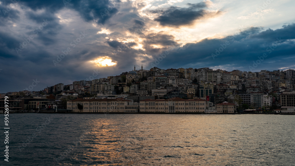 Fototapeta premium sunset over the city