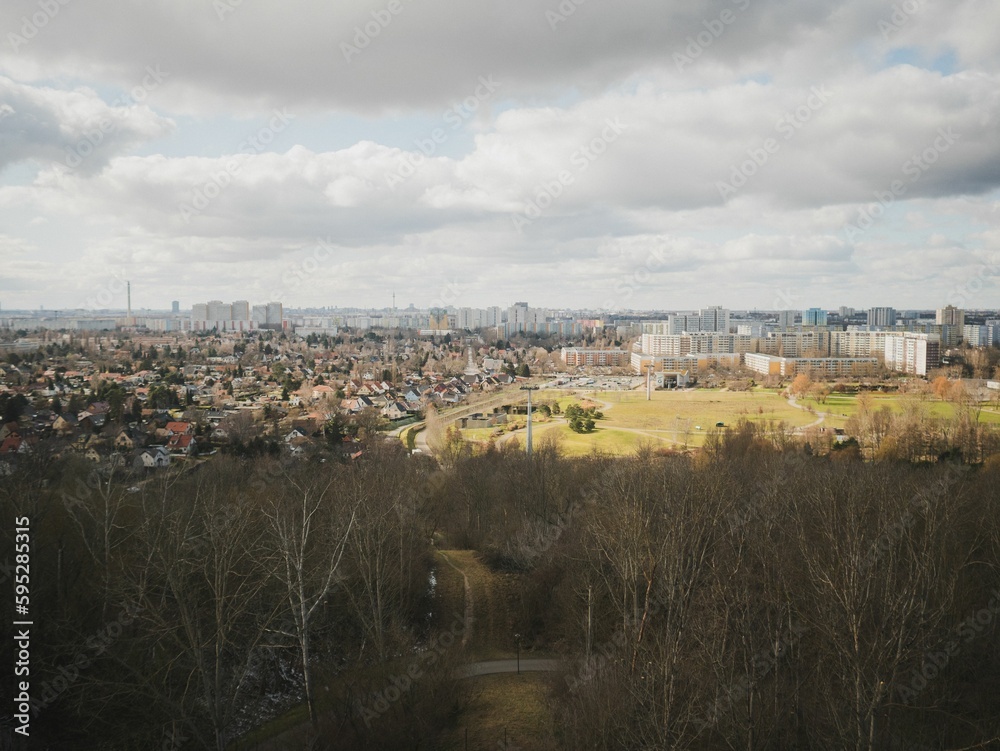 Fototapeta premium View from Kienberg over Berlin