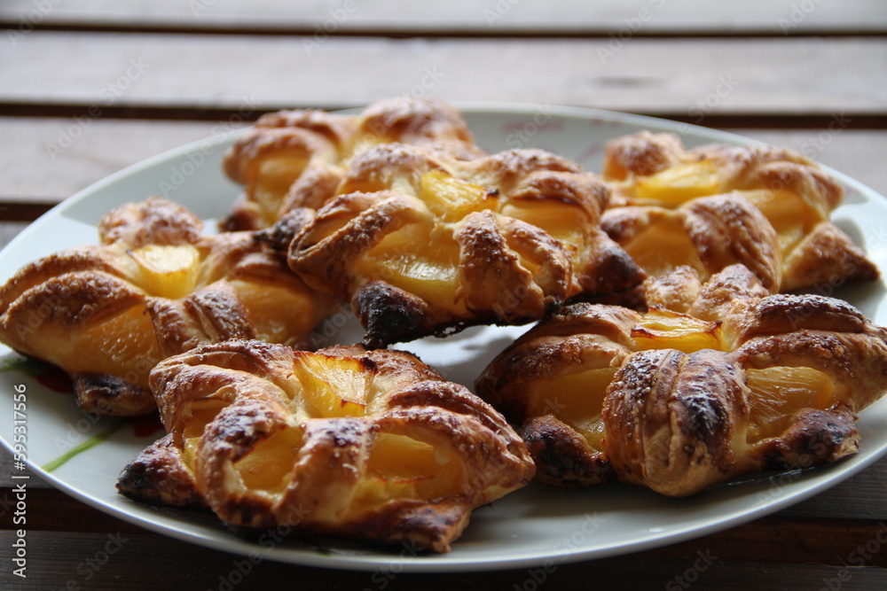 petit feuilletés a l'ananas