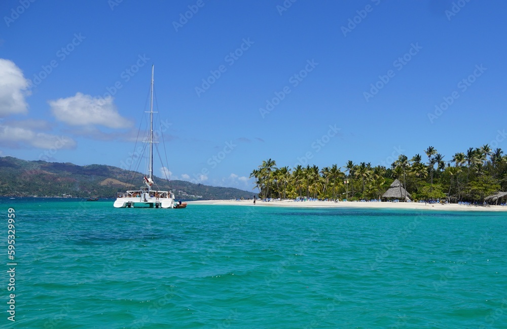 caribbean-island-of-cayo-levantado-in-samana-bay-dominican-republic