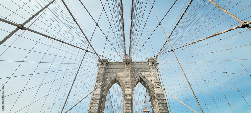 Obraz premium Brooklyn Bridge Thread and Web