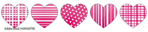 Eine Reihe von pinken Herzen mit Punkten, Streifen und Karos.