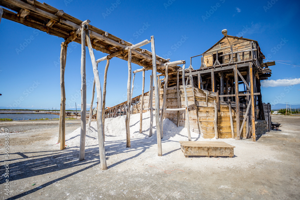 Salinas de Baní is a stunningly beautiful coastal town located in the province of Peravia in the Dominican Republic. Salinas de Baní is a stunningly beautiful coastal town located in the province of Peravia in the Dominican Republic.