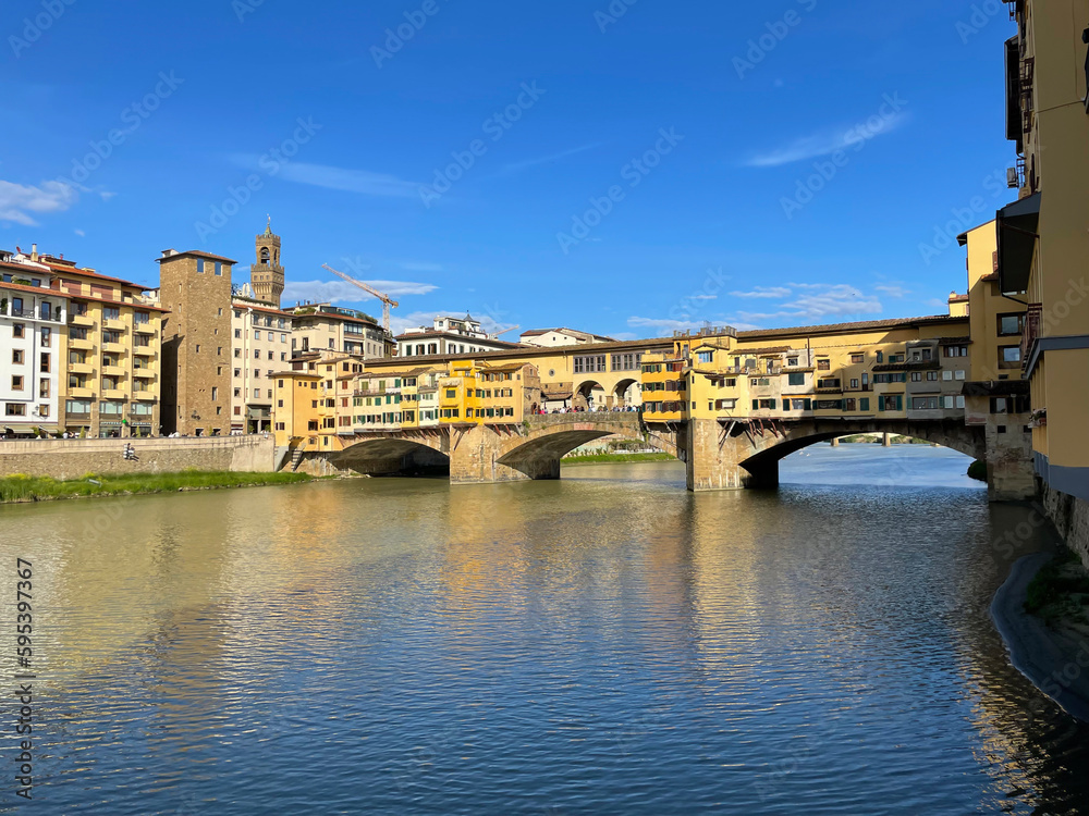 Obraz premium The most famous bridge in the world, the Ponte Vecchio