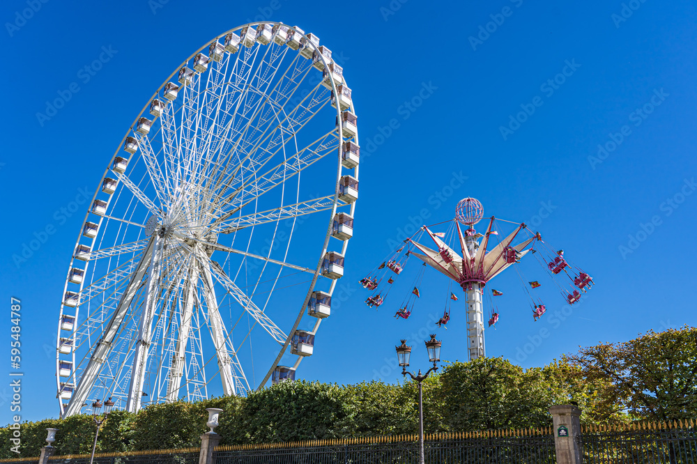 Ferris wheel and carousels in Paris Ferris wheel and carousels in Paris
