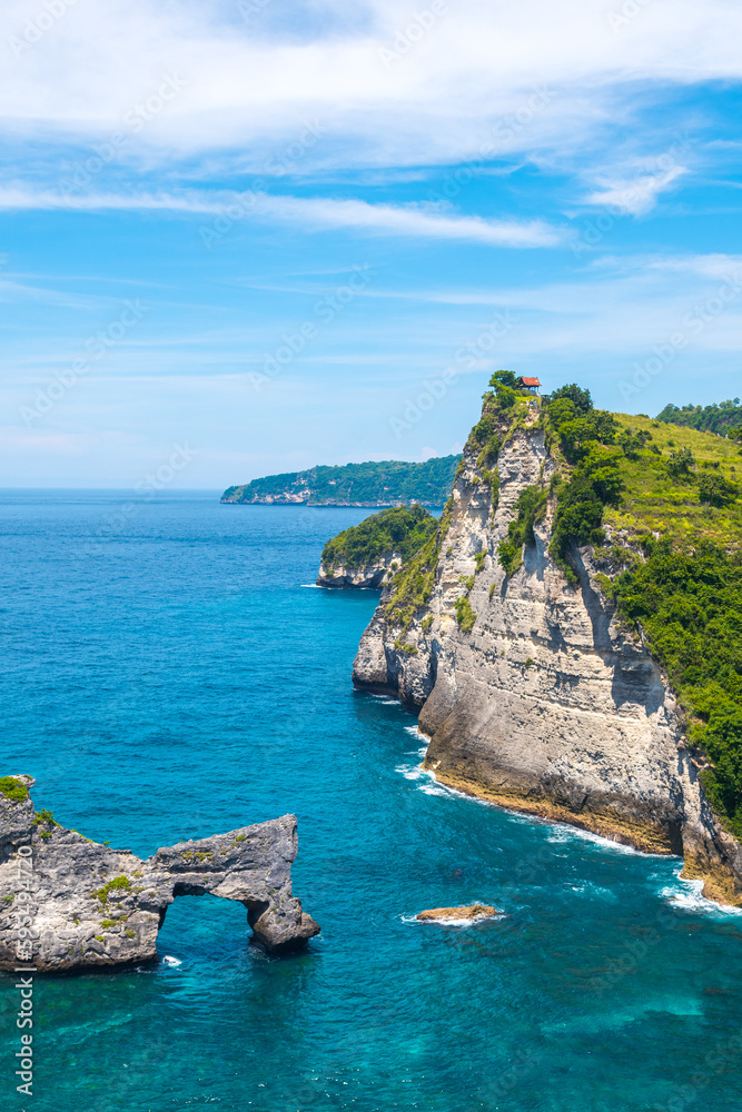 amazing beach of diamond beach in nusa penida, indonesia