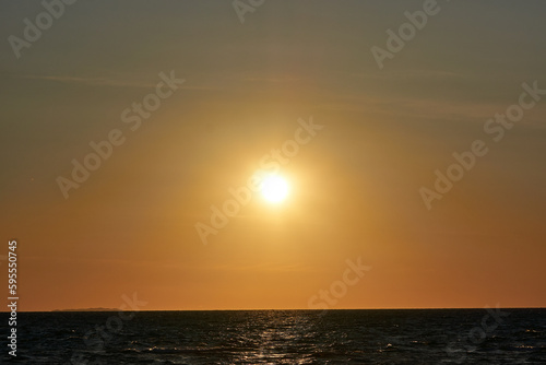 北海道　ノシャップ岬からの夕陽と礼文島  © osap1111