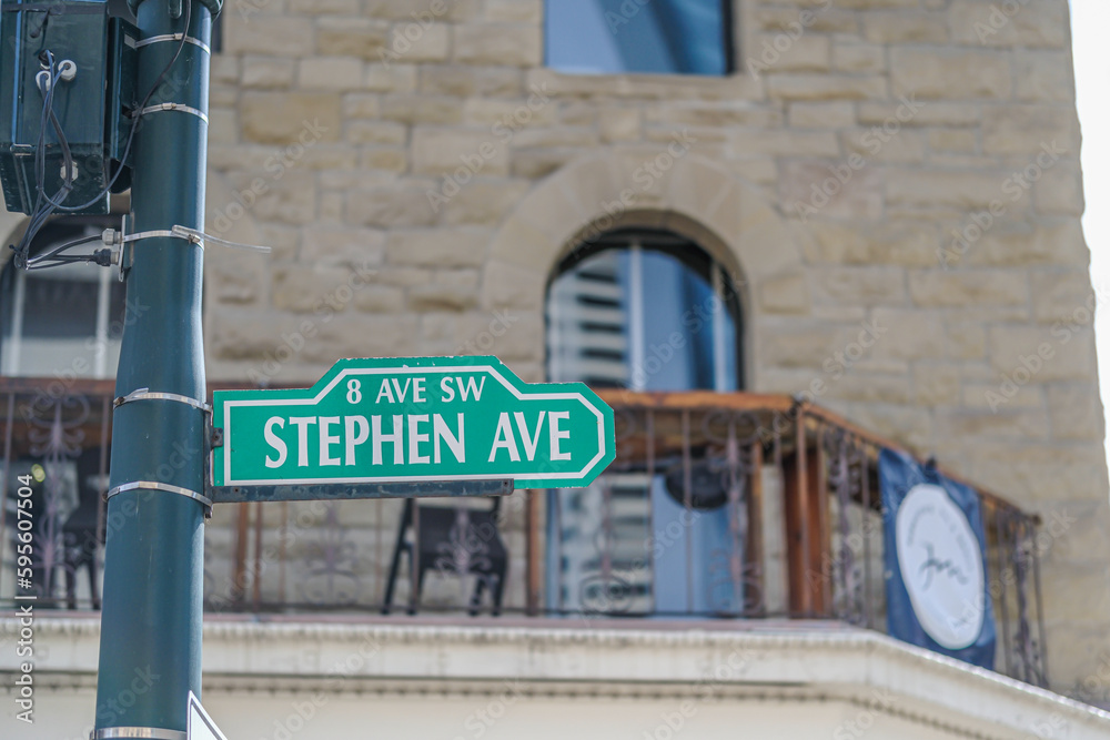 Obraz premium Stephen Avenue Street Sign in downtown Calgary Alberta