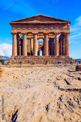 Valley of the Temples (Valle dei Templi), The Temple of Concordia, an ancient Greek Temple built in the 5th century BC, Agrigento, Sicily. Temple of Concordia, Agrigento, Sicily, Italy