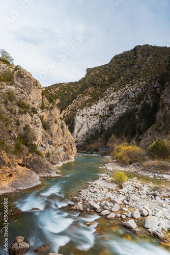 Long exposure of a mountain river (Janovas, Pyrenees)