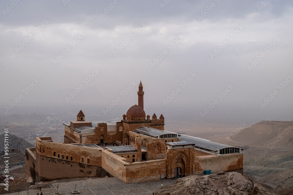 Naklejka premium Ishak Pasha Palace Panoramic photo (Turkish: İshak Paşa Sarayı) is a semi-ruined palace and administrative complex located in the Doğubeyazıt district of Ağrı province of eastern Turkey.