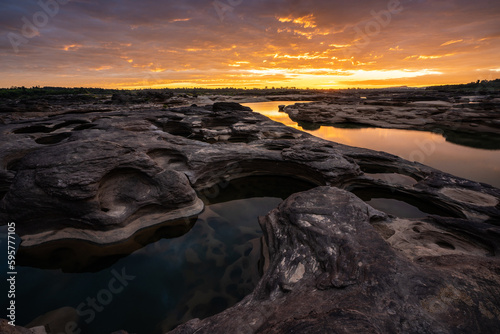 Sam Phan Bok means the 3000 hole away 120 km. from Ubon Ratchathani province, Thailand, Also known as the Grand Canyon of Thailand and is the biggest rock reef in the Mekong River. 