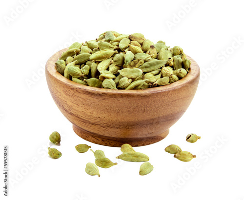 cardamom in wood bowl isolated on  transparent png