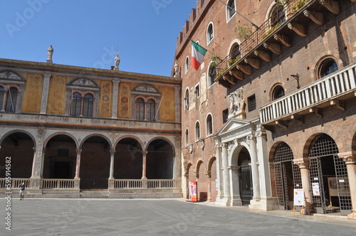 Fototapeta Naklejka Na Ścianę i Meble -  Piazza dei Signori in Verona