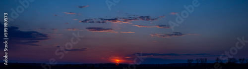 Fototapeta Naklejka Na Ścianę i Meble -  Sunset panorama with red clouds