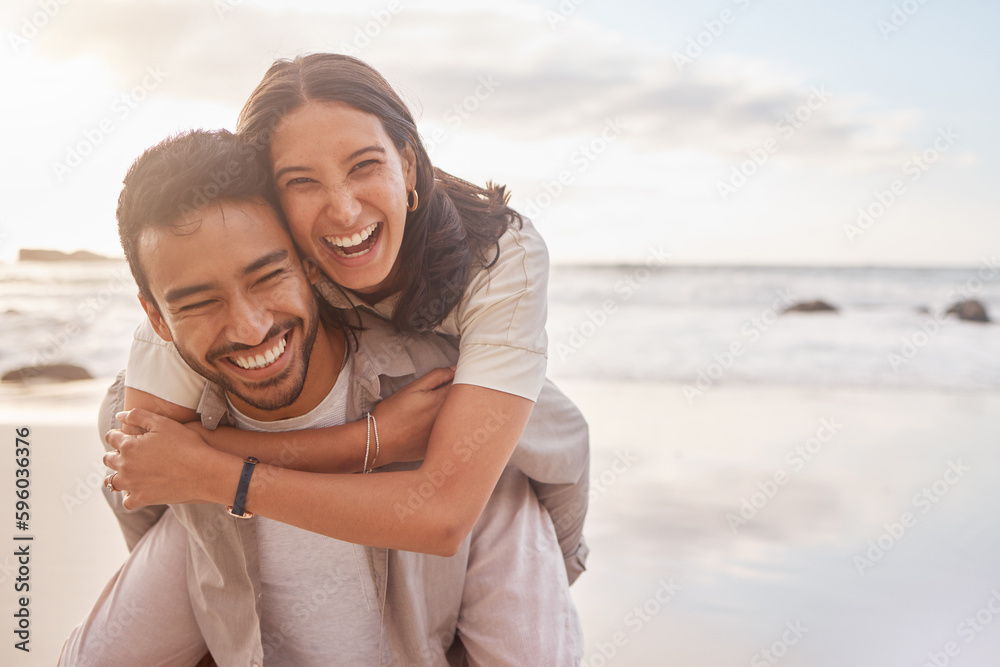 Obraz premium He makes every day exciting. a couple enjoying a day at the beach.
