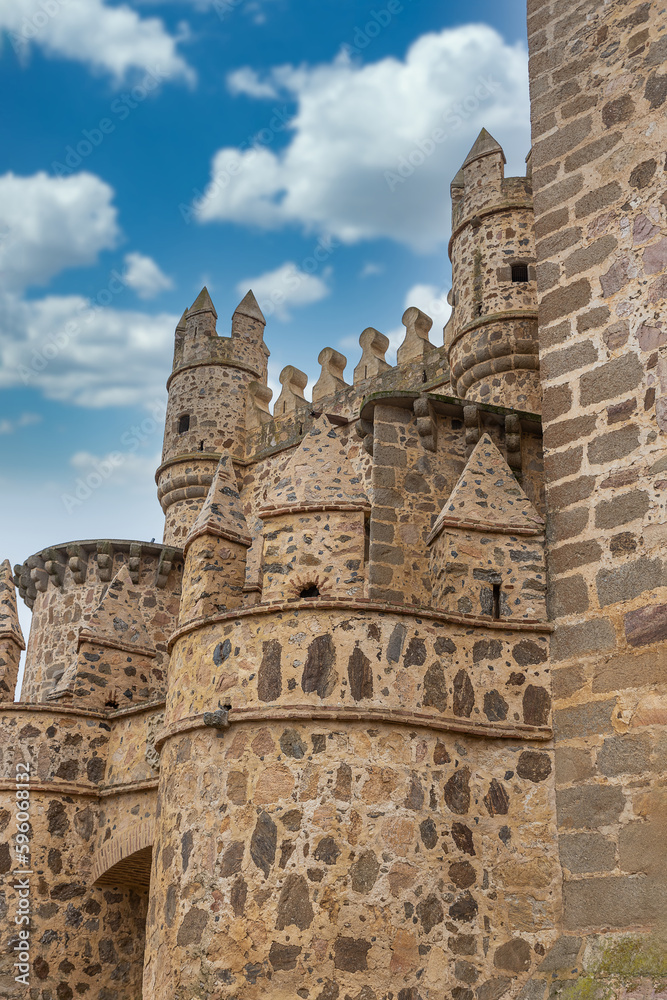 Vista exterior del castillo de Guadamur ,Toledo, España