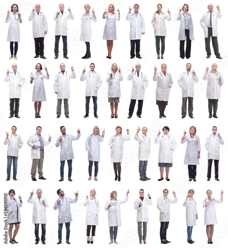 group of doctors in full length isolated on white © ASDF
