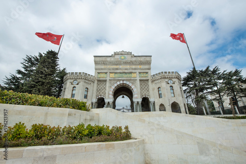 Canvas Print Istanbul University in Beyazit Square in Istanbul,Turkey