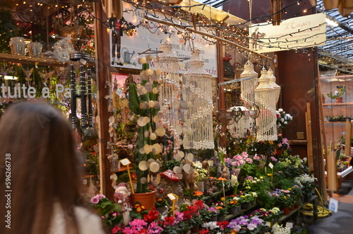 flower market in the heart of Paris © Андрій Веремчук