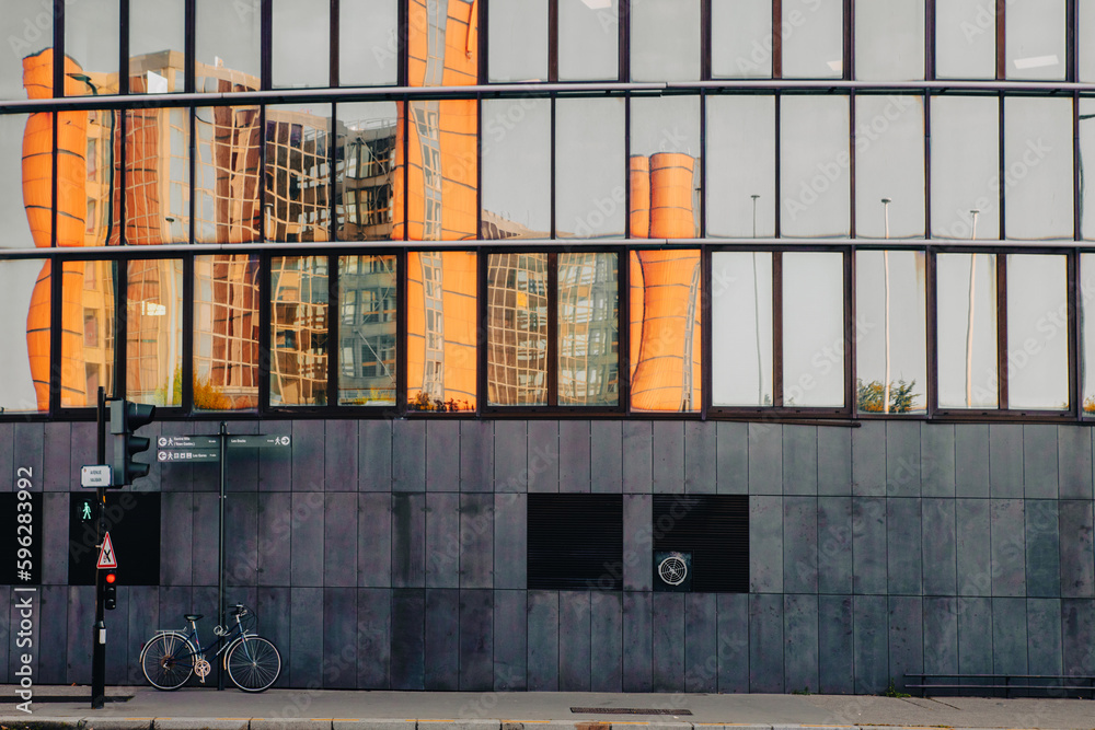 Reflets architecturaux, Le Havre, Normandie.