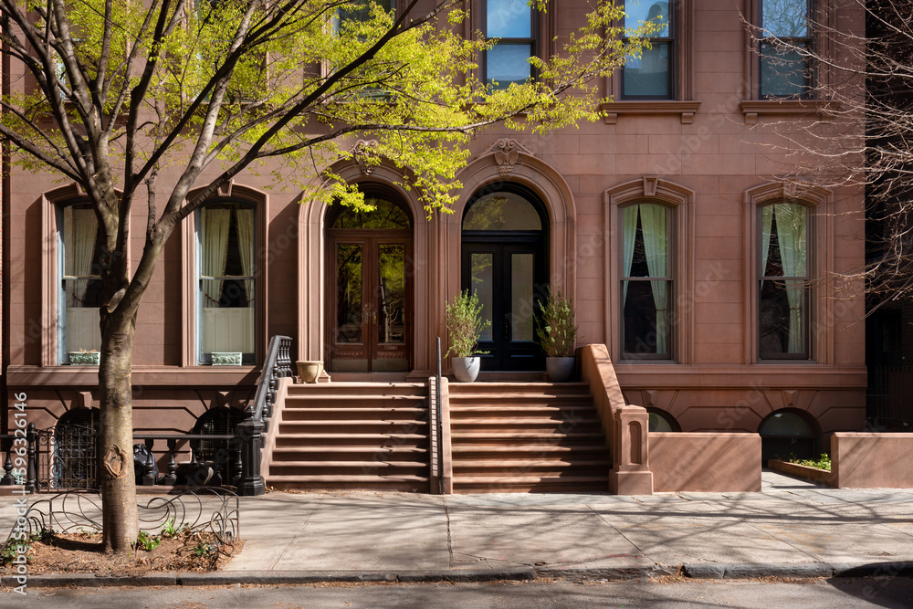 Brownstone townhouse facade in Brooklyn Heights, New York City