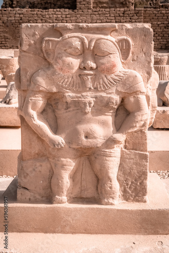 Gott Bes, Hathor-Tempel, Dendera, Ägypten