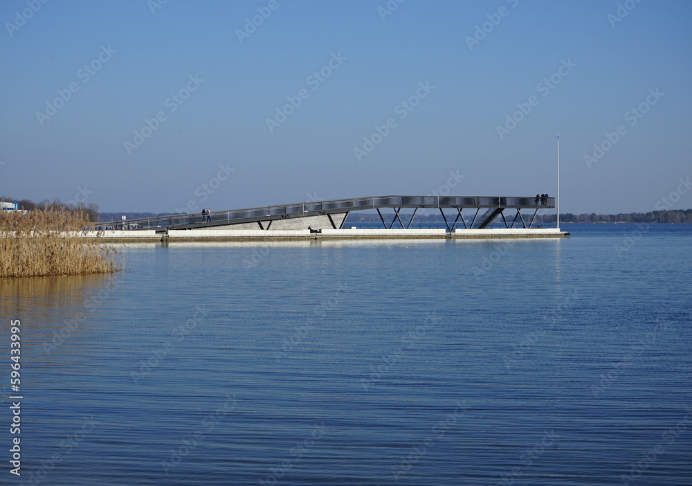 Eine neue Seebrücke auf dem Seftenberger See