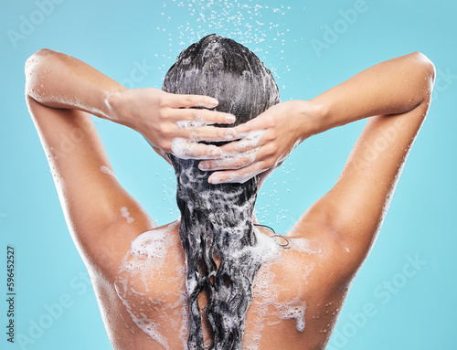 Bild auf Leinwand Rinsing it out