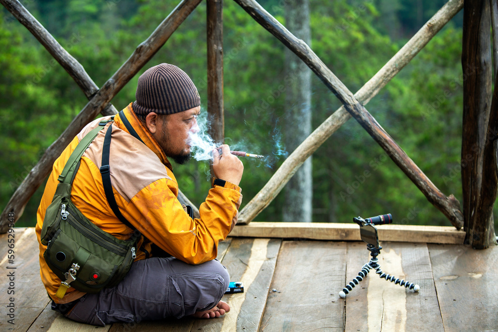SMOKING A MAN SMOKING A MAN