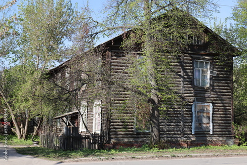 Old wooden houses on Furmanova street in the city of Ryazan photo