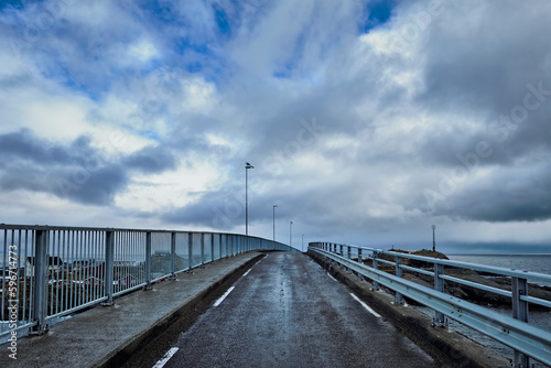Fototapeta Naklejka Na Ścianę i Meble -  Road on bridge in Norway