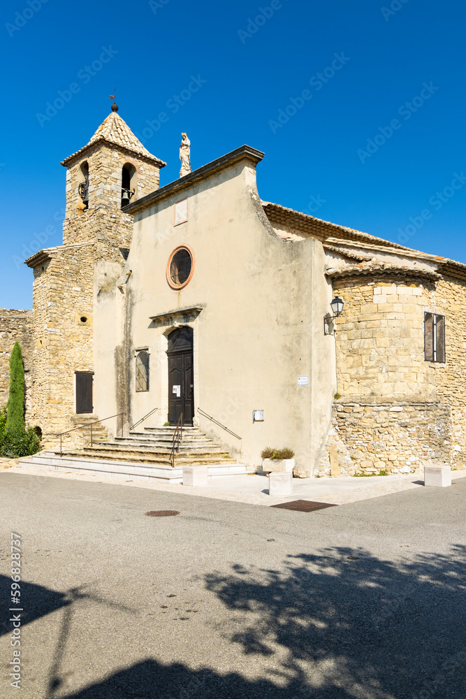 Church and old town in Vacqueyras, departement Vaucluse, Provence, France