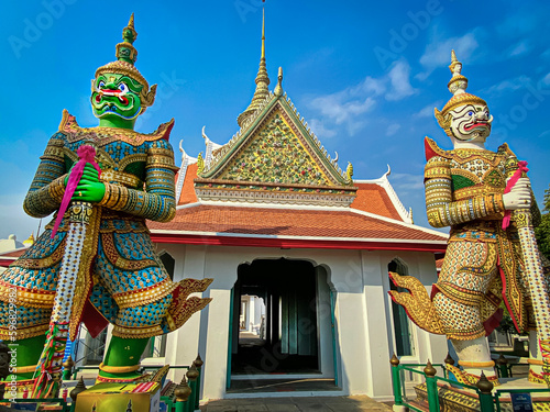 Photography The visiting card of the capital of Thailand is the Buddhist temple Wat Arun, Te