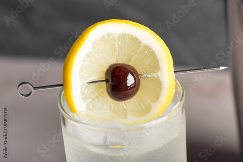 Tom Collins cocktail boozy gin, lemon juice, syrup and soda water
