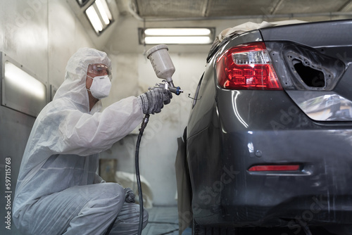 Obraz na plátně Automotive paint services, quality auto body shop concept