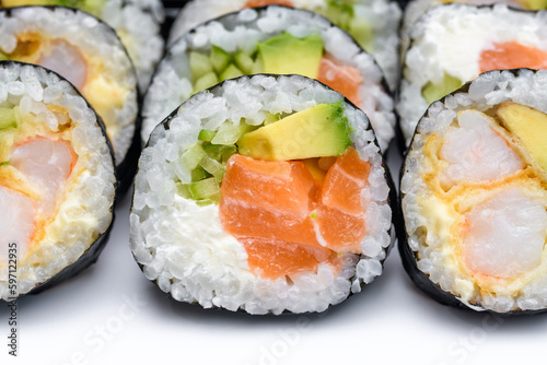 Sushi futomaki z bliska