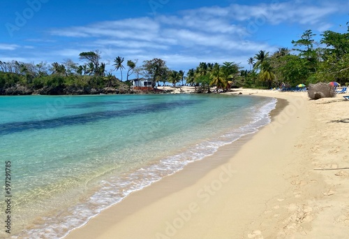 Fototapeta Naklejka Na Ścianę i Meble -  beautiful white sand and turquise water beach Rincon in Las Galeras, Samana, Dominican Republic