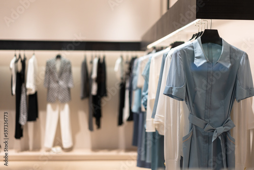 Obraz na płótnie clothes store in shopping mall w salonie
