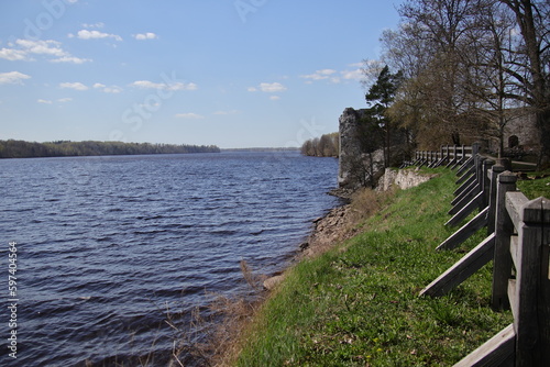 path to the beach