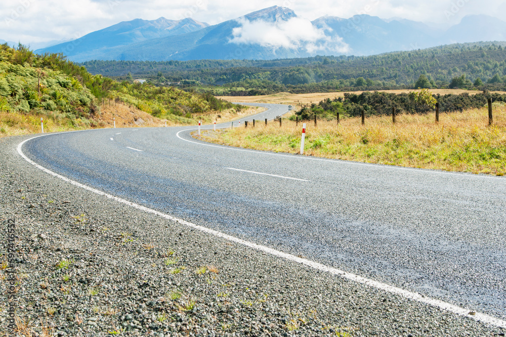 車で走りたい風景 StockFoto Adobe Stock