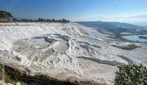 Vista panoramica delle pozze di Pammukale in Turchia