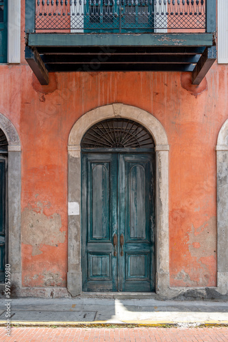 Views of Panama City's amazing Old Quarter with its colonial architecture and Spanish Influence. © Jeff Whyte