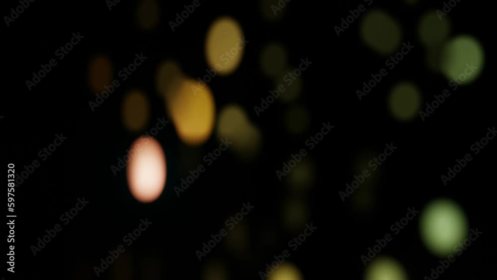 Lichter Bokeh - LED Punkte gelb, weiss, grün. pastell, dynamisch, bewegung, dunkel, nacht
