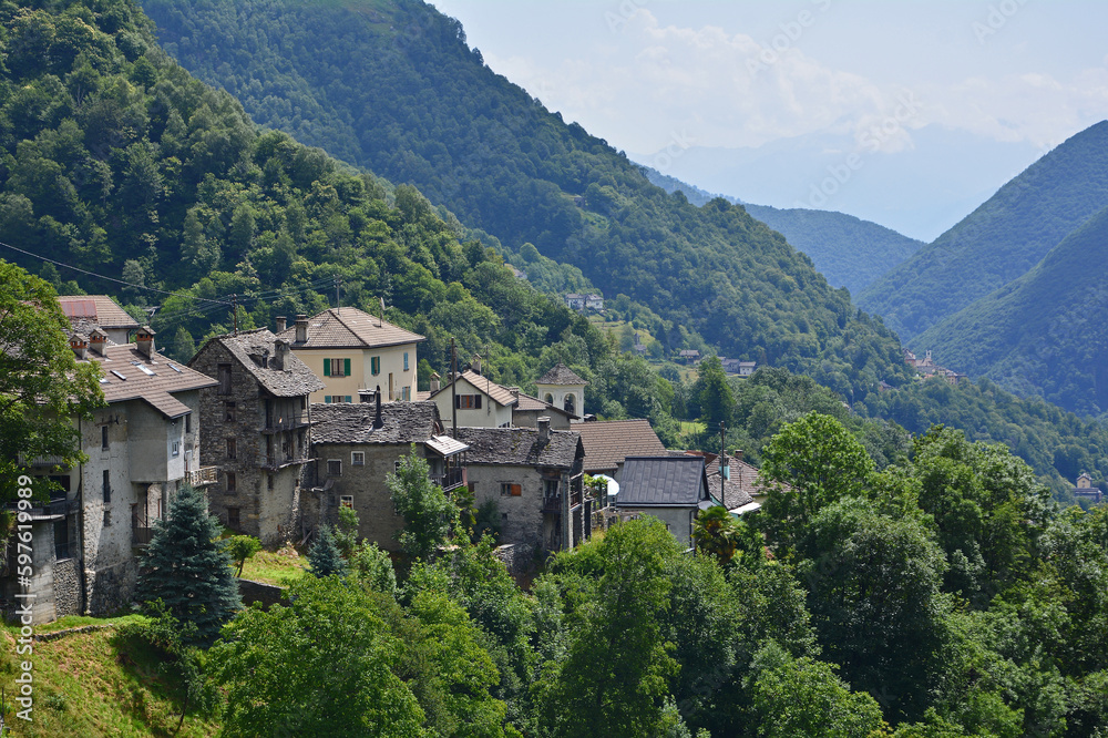 Das Dorf Crana im Valle Onsernone, Kanton Tessin, Schweiz