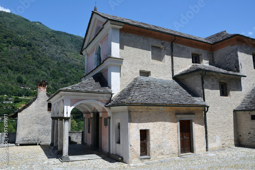 Quadro em tela Die Kirche San Giorgio in Golino bei Intragna im Centovalli, Kanton Tessin